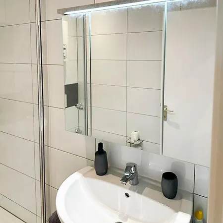 Apartment Duesseldorf-lohausen Ii