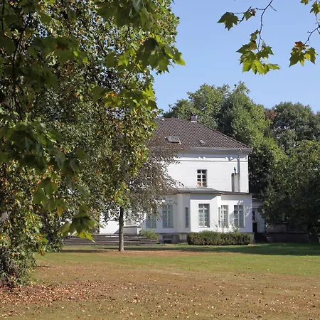 Duesseldorf-lohausen Ii Apartment Dusseldorf